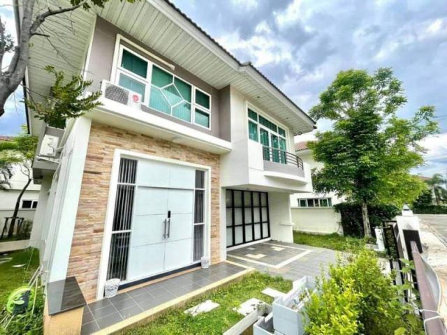 ขายบ้านสันกำแพง จ.เชียงใหม่ ใกล้ตลาดเจริญเจริญ เนื้อที่ 59.5 ตร.ว. พร้อมเฟอร์นิเจอร์เข้าอยู่