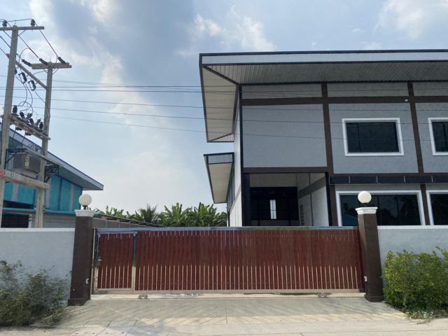 S383 ขายโรงงานสร้างใหม่ ขนาด 312 ตร.ว. โกดัง 600 ตรม.  ขอใบ รง.ได้ ต.ท่าเสา อ.กระทุ่มแบน จ. สมุทรสาคร ราคาถูกมาก