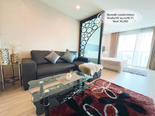 เช่า- Skywalk condominium /Studio / 40 ตร.ม. /ชั้น 40 ใกล้ BTS พระโขนง /เช่า 30,000