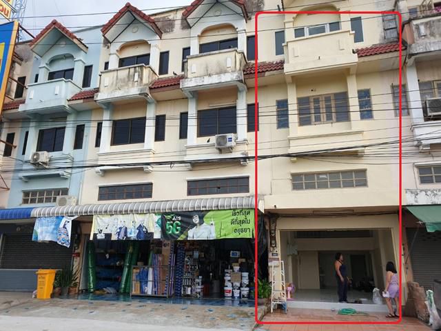 เอสโซ่ บางปะอิน 3.5ชั้น 3นอน นิคมไฮเทค ให้เช่า ปตท.
