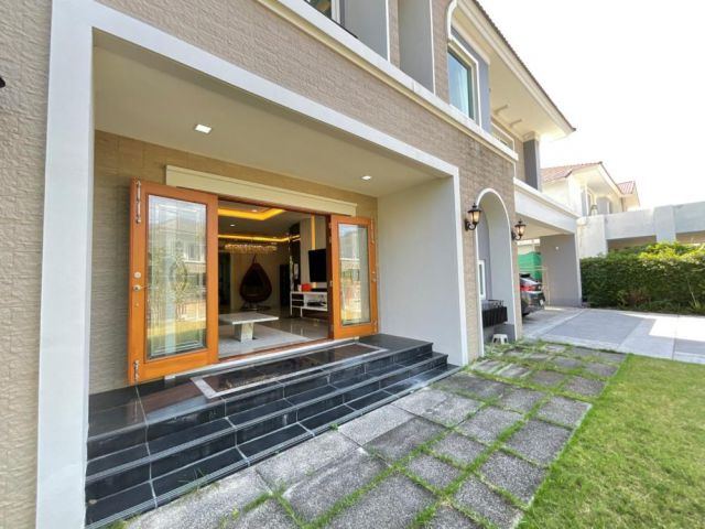 ขายบ้านเดี่ยว ลัดดารมย์ อิลิแกนซ์ (Laddarom Elegance) ราชพฤกษ์-รัตนาธิเบศร์ บิ้วท์อินครบ สภาพใหม่ พร้อมอยู่