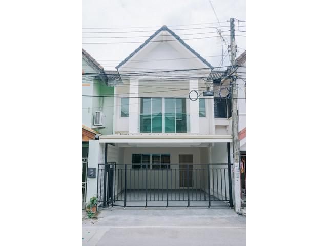 S00694 ขายทาวน์โฮมมินิมอล ใกล้ รร.วารีเชียงใหม่