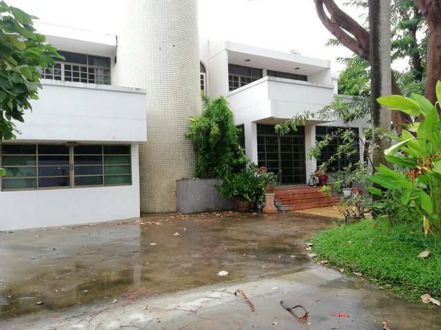 ขายบ้านเดี๋ยวหมู่บ้าน ปธนานิเวศน์ 392 ตรว. วังหิน