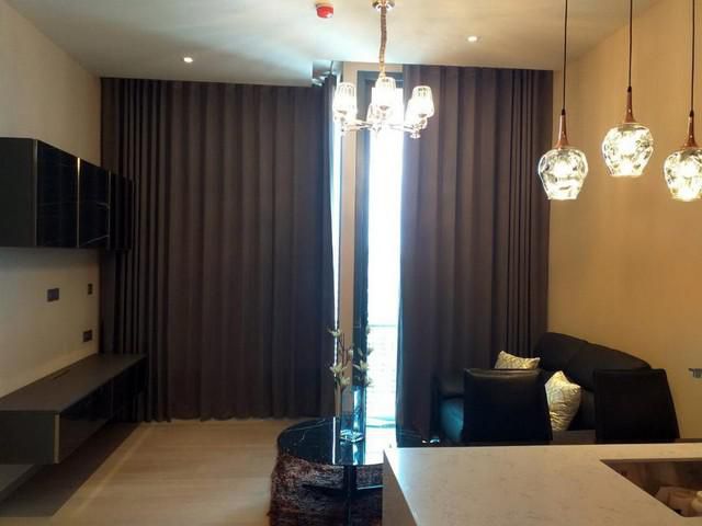 The Luxurious unit at The Esse Asoke near BTS