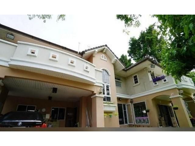 PN26 ขายบ้าน 2 ชั้น หมู่บ้านผกามาศ สุขุมวิทซอย71 ปรีดีพนมยงค์14 แปลงมุม บ้านทิศตะวันออกเฉียงเหนือ มีสนามหญ้าขนาดใหญ่ เหม