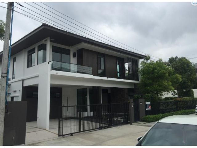 ขายบ้านเดี่ยว2 ชั้น หมู่บ้นมัณฑนา เลค วัชรพล
