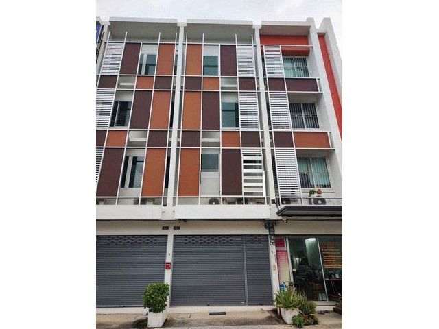 อาคารพาณิชย์ 4 ชั้น โครงการวิซีโอ รามคำแหง