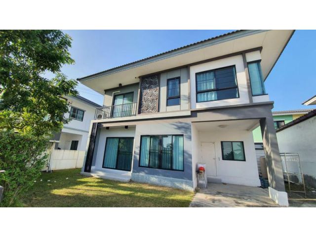 ขาย บ้านเดี่ยว พร้อมเฟอร์  มบ.เดอะทรัสค์  รังสิตคลอง 4 ลาดสวาย ขนาดใหญ่สุดในหมู่บ้าน