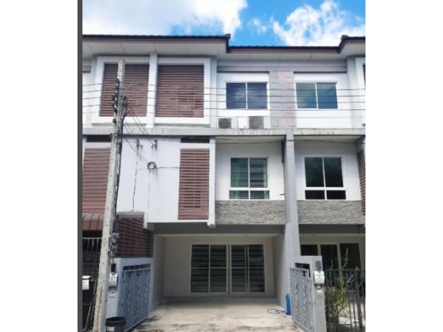 ขายทาวน์โฮม 3 ชั้น ธาราดี ติดถนนราชพฤกษ์