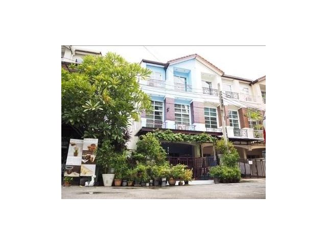 ทาวน์โฮม ซอยสุขุมวิท 52