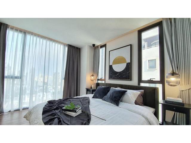 The luxurious unit at Muniq23 near MRT Sukhumvit