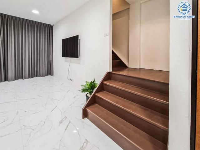 ขายบ้านบางซื่อ วงศ์สว่าง ม.พิบูลย์ บางซื่อ ถ.ถนนพิบูลสงคราม ใกล้ ม.พระจอมเกล้า ทางด่วน รถไฟฟ้า