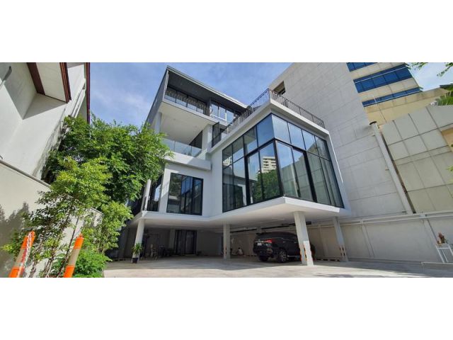 ขายบ้านเดี่ยว4ชั้นย่านสุขุมวิท49 ทองหล่อ พร้อมพงษ์
