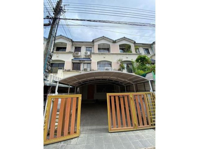 ให้เช่าทาวน์โฮม บ้านกลางเมืองพระราม9ซอย43