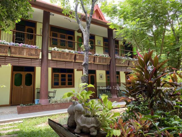 ให้เช่าที่พักสไตล์รีสอร์ทบูทีส สวนขนาดใหญ่ ร่มรื่นมากๆ ใกล้แม่น้ำปิง เชียงใหม่  มี 10 ห้อง ทำเลเงียบสงบ สไตล์รีสอร์ท น่า