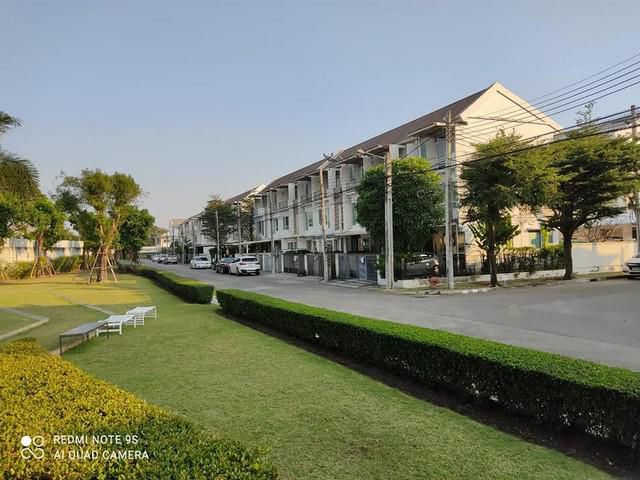 ขายทาวน์โฮม 3 ชั้น หมู่บ้านบ้านใหม่ กรุงเทพกรีฑา7
