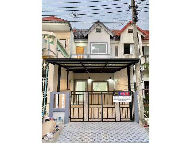 ทาวน์เฮ้าส์ 2 ชั้น #หมู่บ้านบัวทอง รีโนเวทใหม่ ต่อเติมโรงรถพร้อมหลังคา ห้องโถงยาวโล่งโปร่ง ด้านหลังต่อเติมโซนซักล้าง