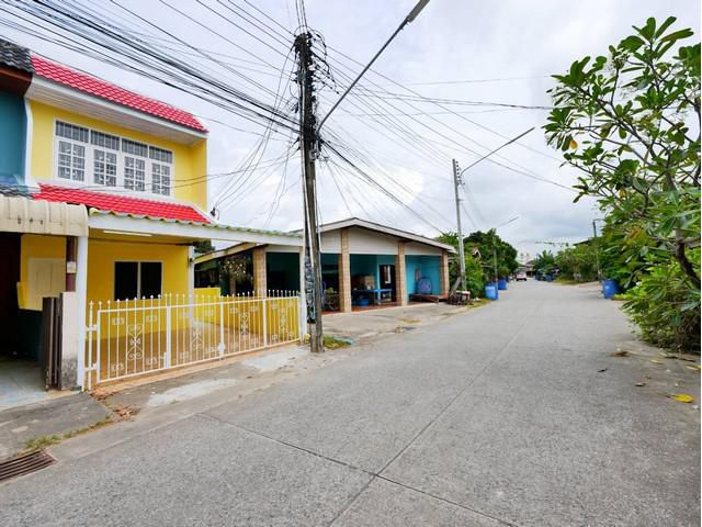 ทาวน์เฮ้าส์ 2 ชั้น 34 ตารางวา ใกล้ บิ๊กซี ระยอง