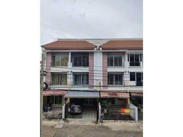 HR1412 ให้เช่าทาวน์โฮม3ชั้นย่านลาดพร้าว101  บ้านกลางเมืองลาดพร้าว101