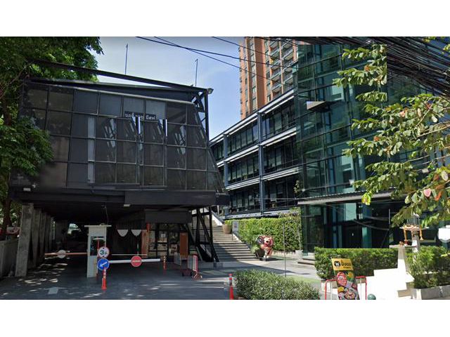 MRT เพชรบุรี นานาชาตินิสท์  55จอดรถ 100 ตรม