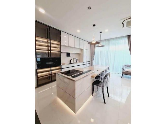 RENT luxury style house   ย่านเอกมัยรามอินทรา