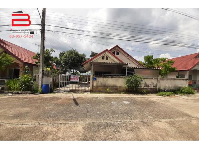 บ้านเดี่ยว 1 ชั้น หลังริม หมู่บ้าน สวนธนพร เนื้อที่ 59.8 ตรว. ถนนลำลูกกา อ.ลำลูกกา ปทุมธานี