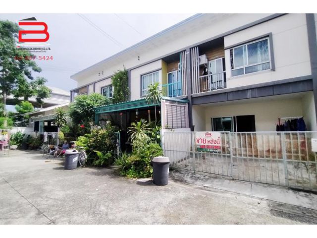 ทาวน์เฮาส์ โครงการ วิลเลตไลท์ ราชพฤกษ์-ปิ่นเกล้า เนื้อที่ 16.9 ตร.ว ถนนปลายบาง อ.บางกรวย จ.นนทบุรี