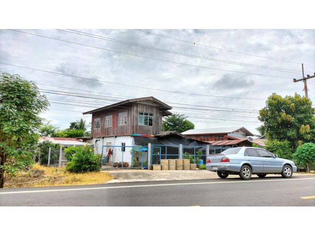 ขายที่ดินพร้อมบ้านโฉนดครุฑแดง