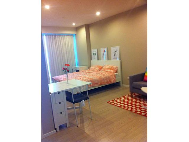 ให้เช่าคอนโด The Room Sukhumvit 21