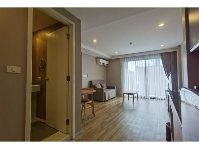 ให้เช่าคอนโด Blossom Condo @ Sathorn - Charoenrat