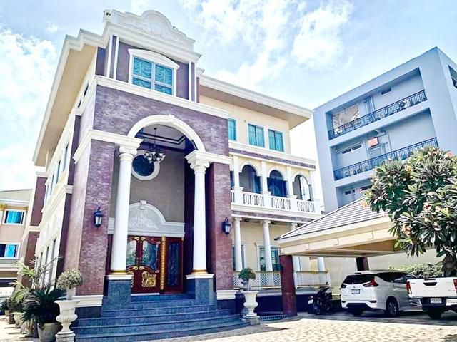 คฤหาสน์หรู ขาย-ให้เช่า ประชาอุทิศ 31-35 3ชั้น 6นอน 8น้ำ
