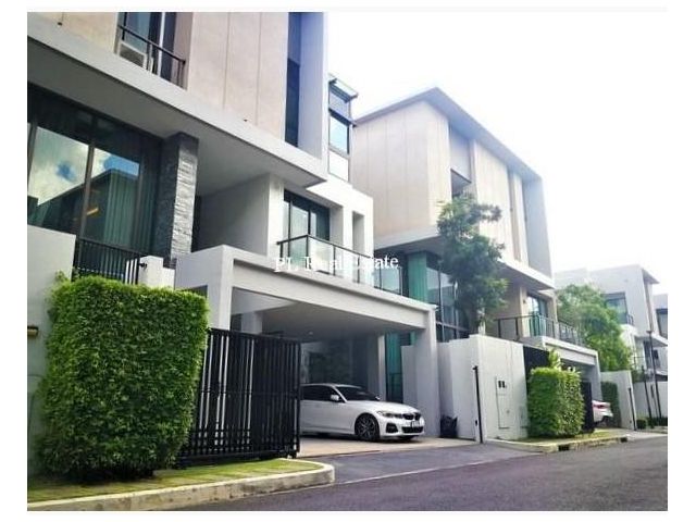 ขายบ้านเดี่ยว บ้านกลางเมือง คลาสเซ่ เอกมัย