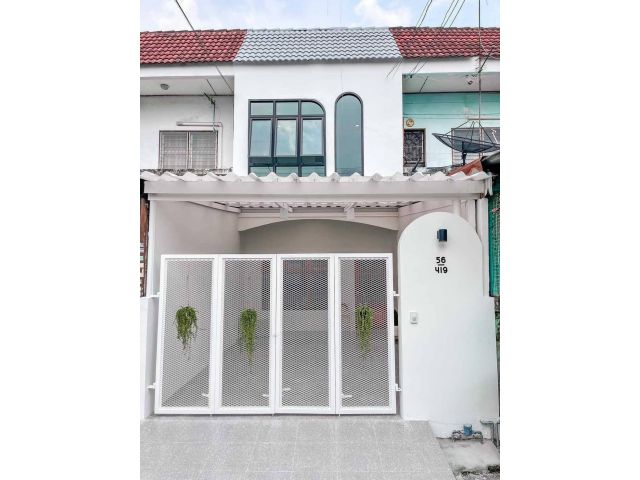 ขายทาวน์เฮาส์ 2 ชั้น #หมู่บ้านศรีประจักษ์ ซอยรามคำแหง156 พร้อมอยู่ ใกล้รถไฟฟ้าสายสีส้ม แต่งสวย หน้าต่างดูดีมีดีไซส์