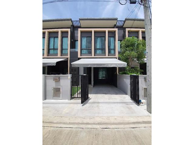 ให้เช่าทาวน์โฮม หมู่บ้านพลีโน สุขุมวิท บางนา กม.7