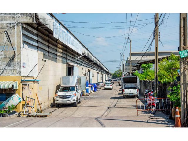 ให้เช่าโกดัง คลังสินค้า ถนนบางนา กม 8 ใกล้เซ็นทรัลบางนา ใกล้ไบเทค ใกล้เมกาบางนา ใกล้สถานีรถไฟฟ้า พื้นที่ 300-1,500 ตร.ม.