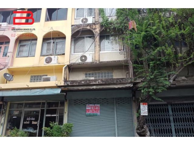 อาคารพาณิชย์ ซอยลาดพร้าว 15 หลังริม เนื้อที่ 15 ตรว. ถนนลาดพร้าว เขตจตุจักร