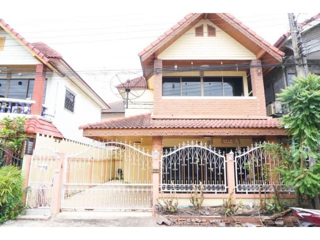 ขาย ทาวน์เฮ้าส์ สไตล์บ้านเดี่ยว หมู่บ้านตะวันทอง2 บางบอน3