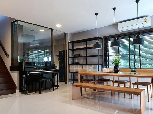 PF04 ให้เช่า บ้านเดี่ยว 2 ชั้น โครงการ มัณฑนาเลค วัชรพล ย่านวัชรพล สุขาภิบาล5 สายไหม ตกแต่งสวย พร้อมอยู่ ไม่รับสัตว์เลี้