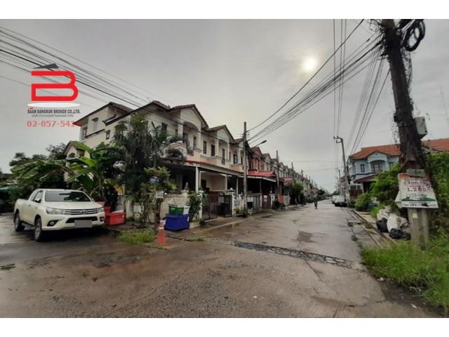 ทาวน์เฮาส์ หมู่บ้าน เค.ซี.รามอินทรา 6 เนื้อที่ 20.3 ตรว. ถนนพระยาสุเรนทร์ เขตคลองสามวา