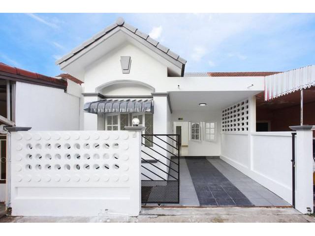 For Sale : Thalang, Single-storey townhouse,3B1B