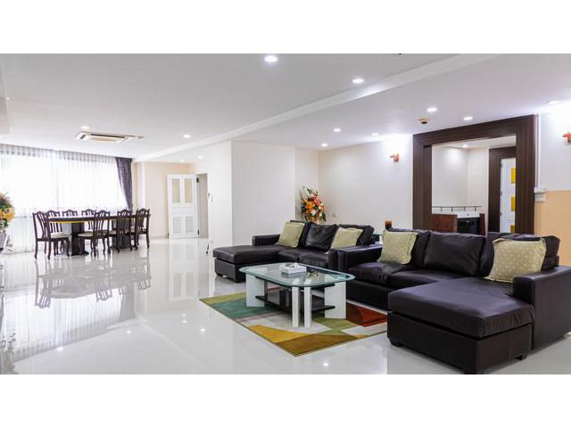 Big unit for rent and sale!3beds at President Park