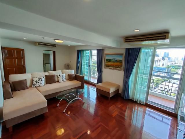 2 bedrooms available now!!! The Royal Castle