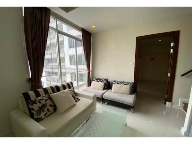 A01301N The Trendy Sukhumvit 13 Duplex  2bedrooms