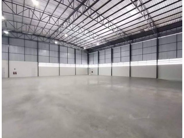 ให้เช่าโกดังโรงงาน 700ตรม ถนนเทพารักษ์