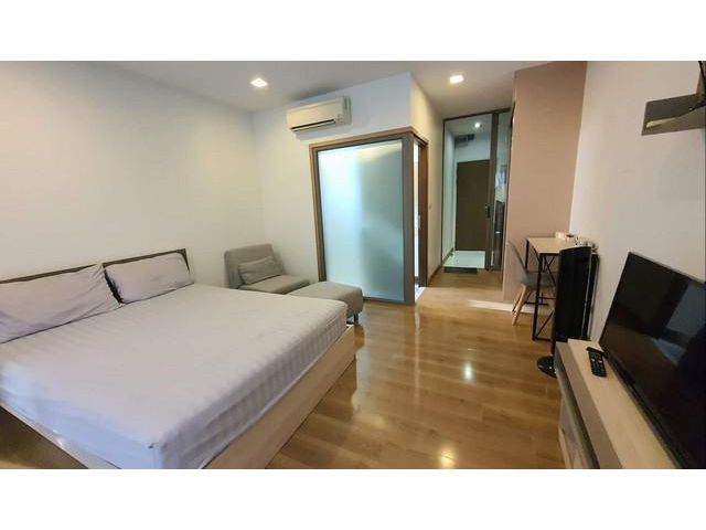 CRB353 Quad Condo Sathorn Studio 24 sqm