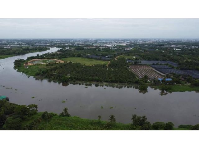 ขายที่ดินริมน้ำ ที่ติดแม่น้ำท่าจีน สามพราน นครปฐม มี 2 แปลง 10 ไร่ กับ 12 ไร่ ขายไร่ละ 4.99 ล้าน ใกล้เส้นเพชรเกษม อ้อมให