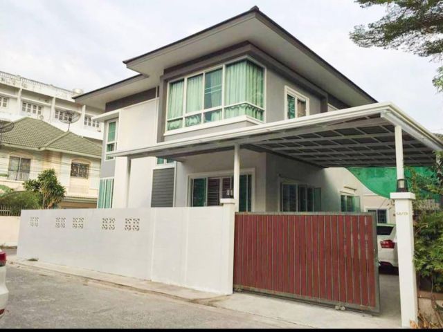ให้เช่าบ้านเดี่ยว 2 ชั้น บ้านตั้งอยู่ซอยเสรีไทย26