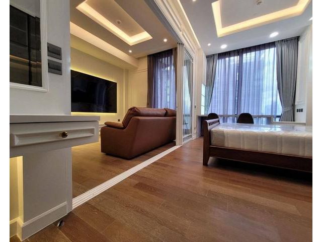 The luxurious unit available!!! at Muniq langsuan