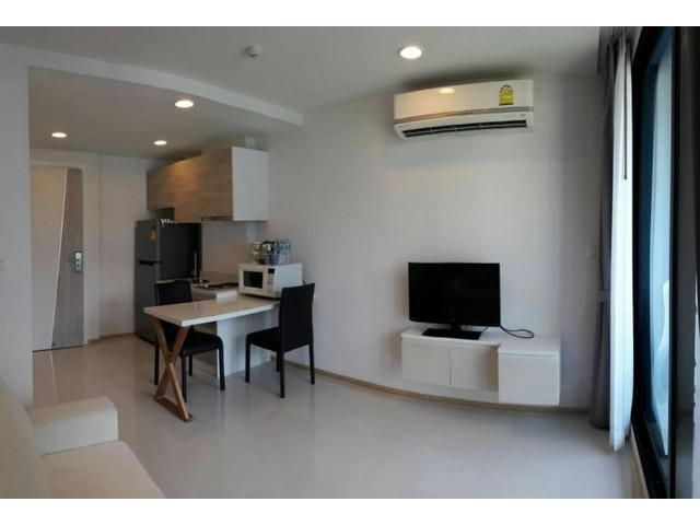PP06 ขายคอนโด โครงการ แอคควา คอนโด พัทยา Acqua Condo Pattaya จอมเทียน 9  fully furniture ชั้น 5 วิวสระว่ายน้ำ
