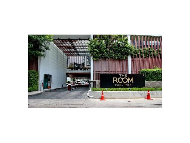 For Sale The Room sukhumvit 40 2 Bed